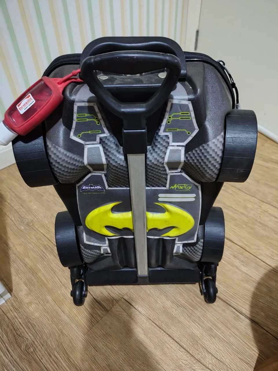 Mochila de Rodinhas Batman Chrome Wheels 3D - Foto 2