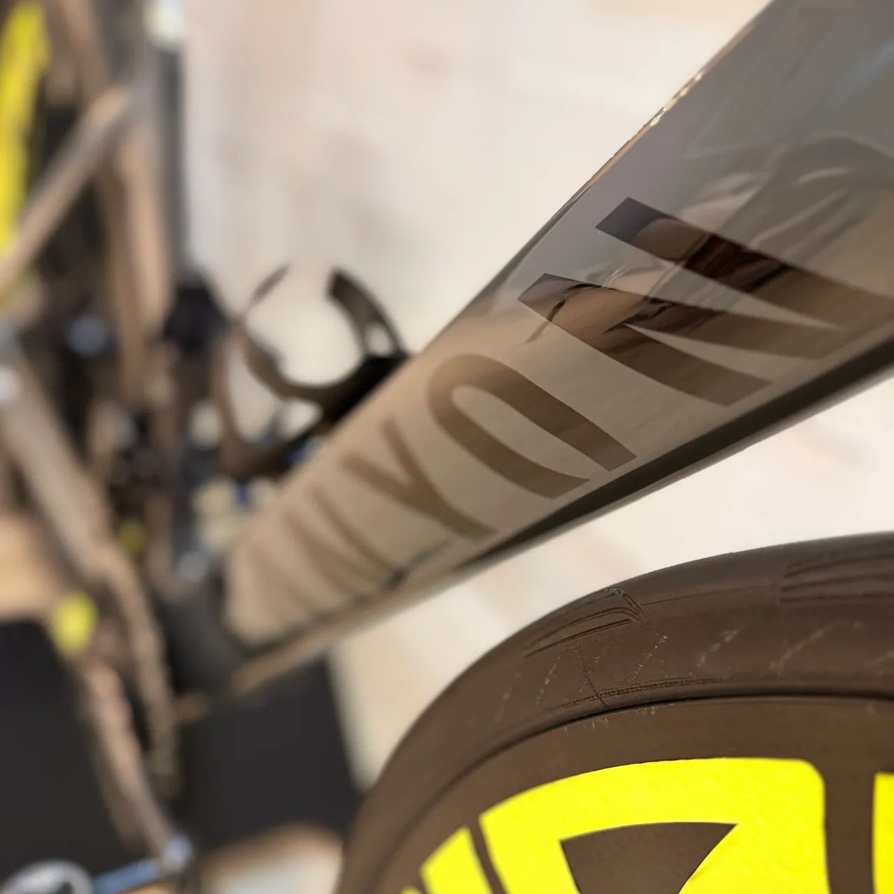 Canyon Aeroad CF SLX  - Foto 3