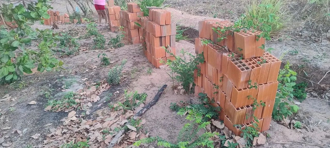 Vendo ou troco terreno com casa  - Foto 7