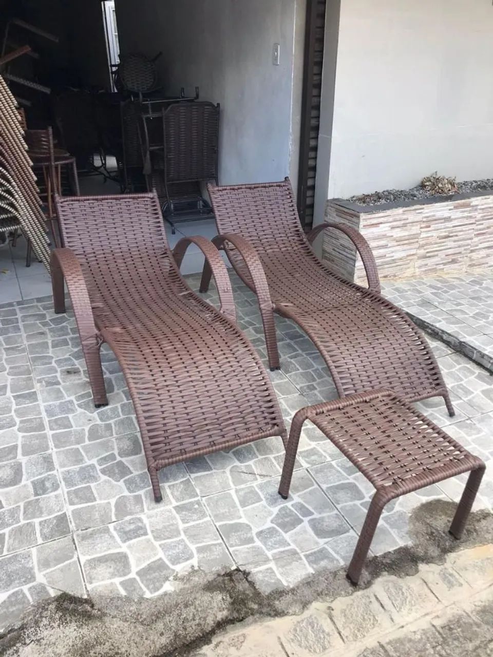 Cadeiras de piscina mais mesinha  - Foto 4