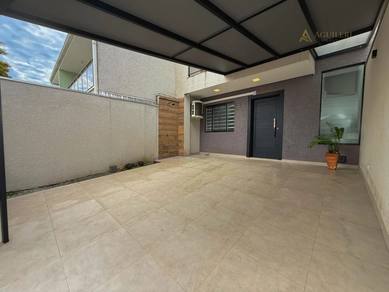 Sobrado em região central próximo a praça - Matinhos - Foto 4