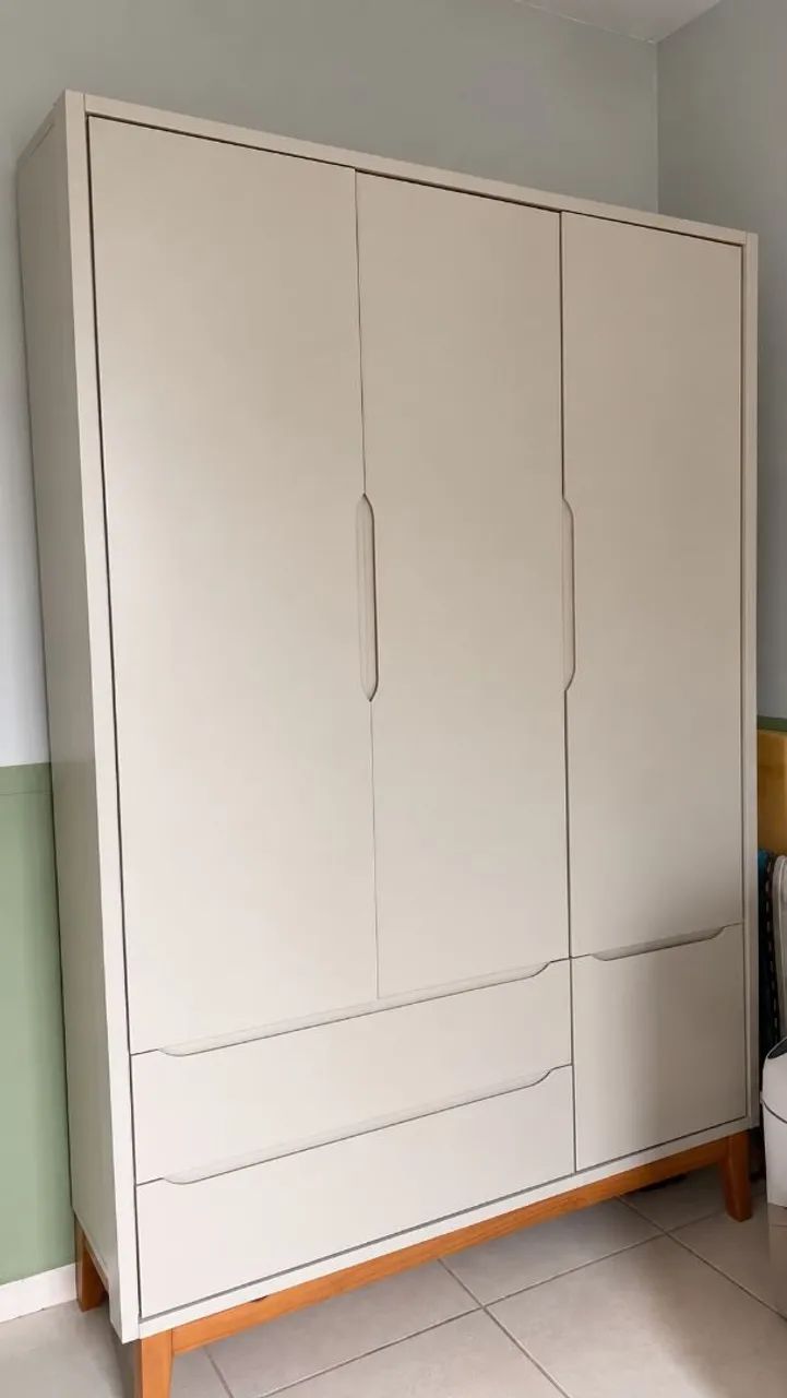 Guarda roupa infantil 