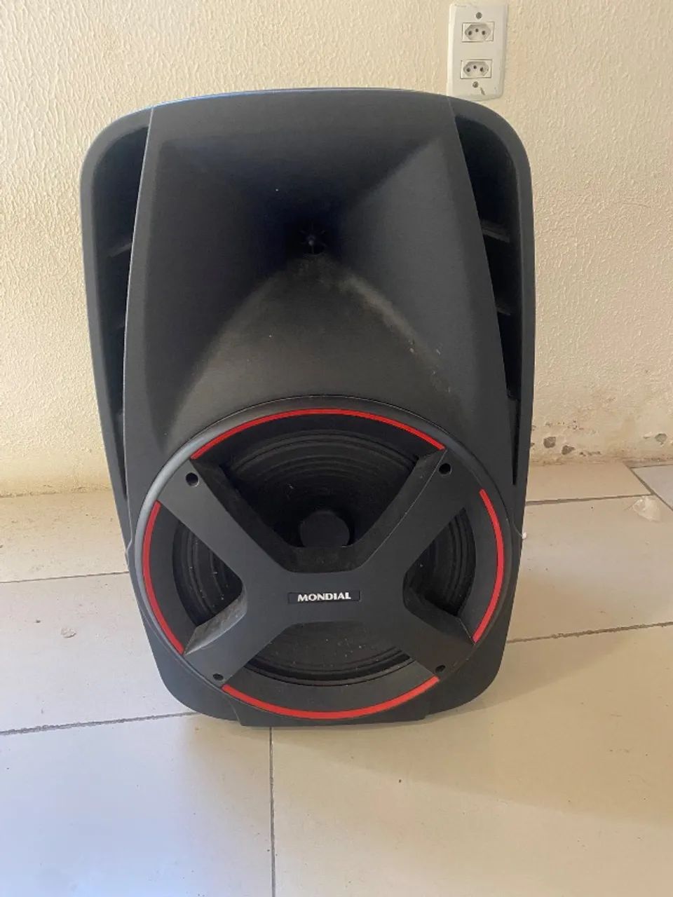 Vendo caixa de som mundial 