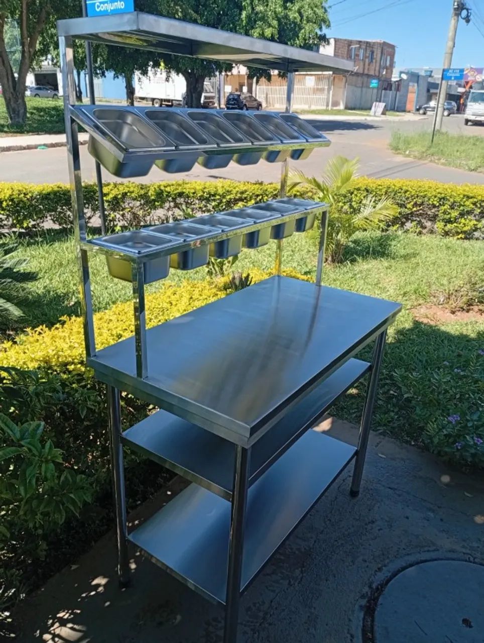Mesa condimentadora inox com 2 planos de cubas gn  - Foto 5