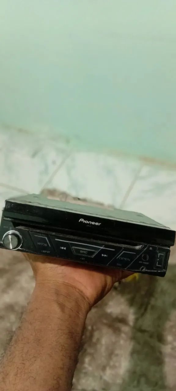 Rádio retrátil com câmera