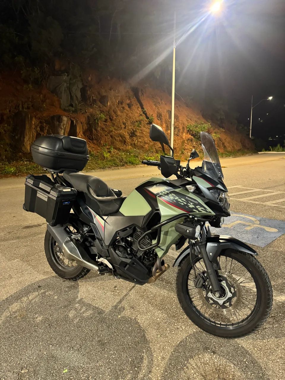 Versys 300 Tourer 2023 - Foto 4