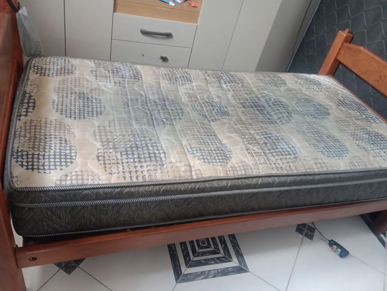 Cama de solteiro 