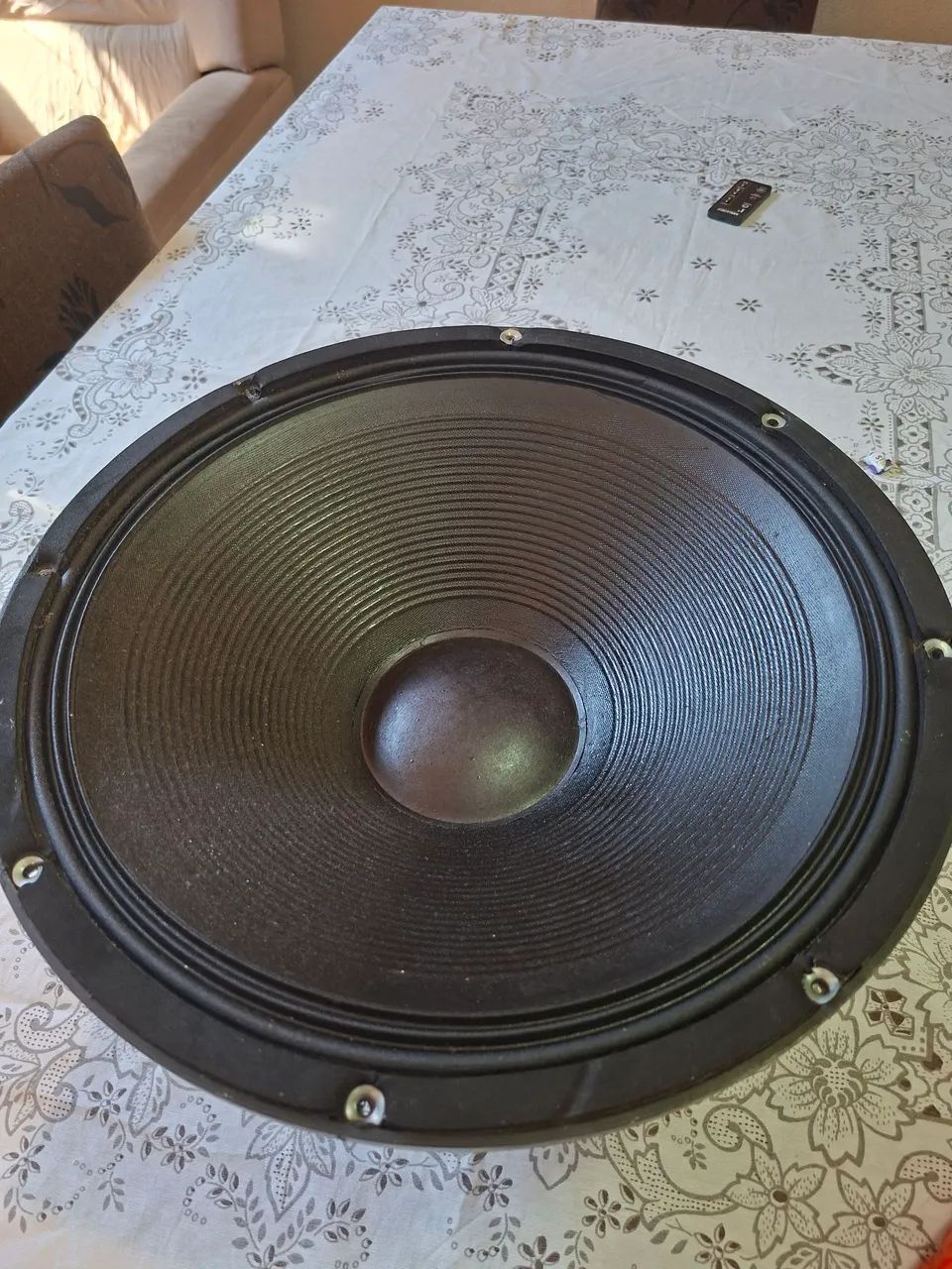Par de auto-falantes 18polegadas  500 Rms .quem gosta de pancada  em perfeito estado . - Foto 5