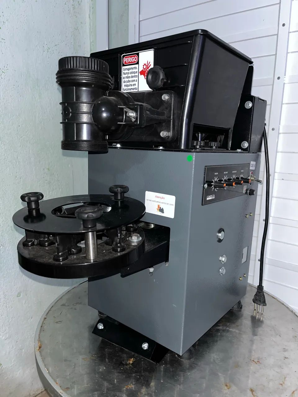 Máquina modeladora compacta print
