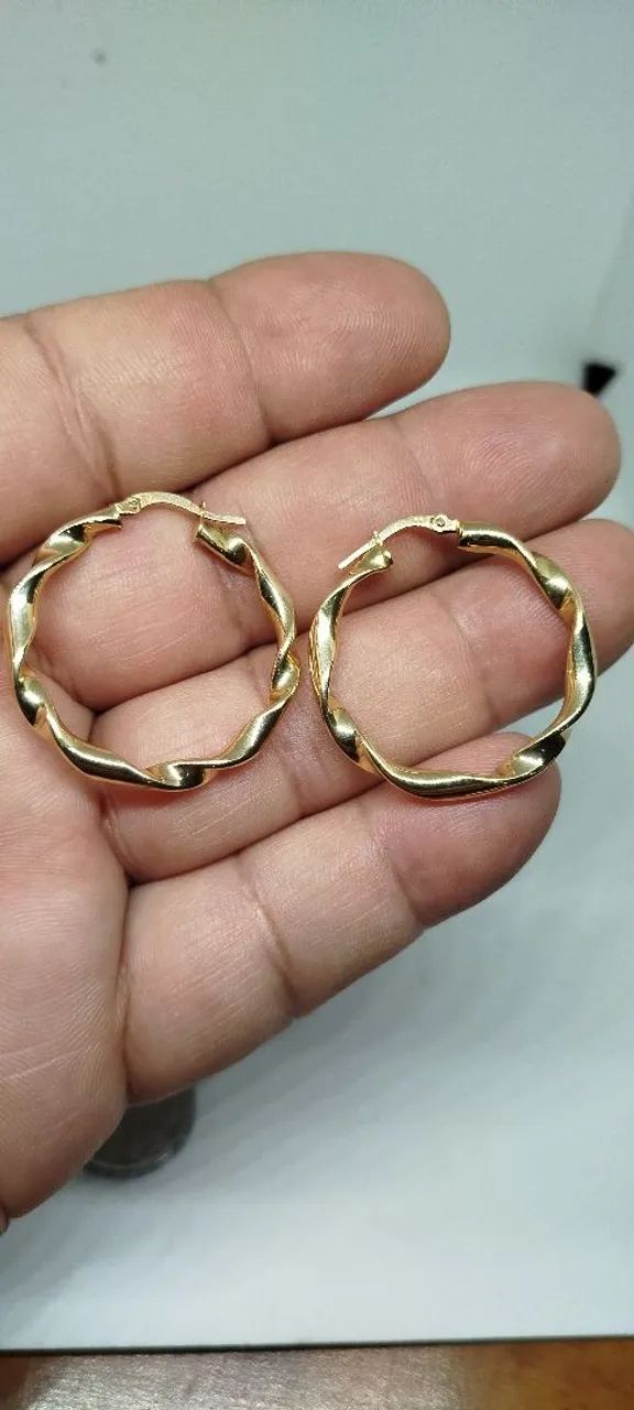 Brincos Argola Ouro18k, 3,5 cm diâmetro, oco. - Foto 4