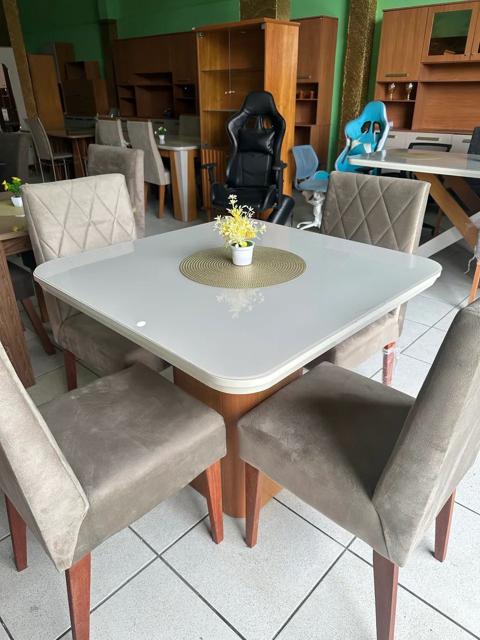 mesa 4 cadeiras tampo em vidro 