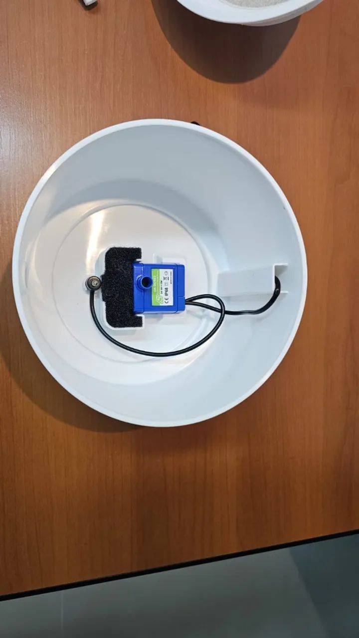 Bebedouro Animus plástico + inox, 2,4L - Foto 5