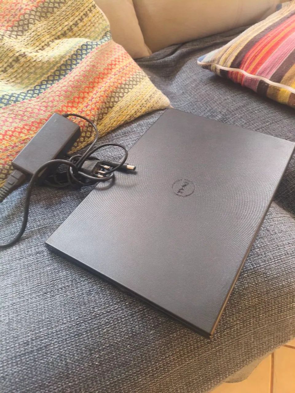 Notebook Dell(não funcionando, só para peças) - Foto 3