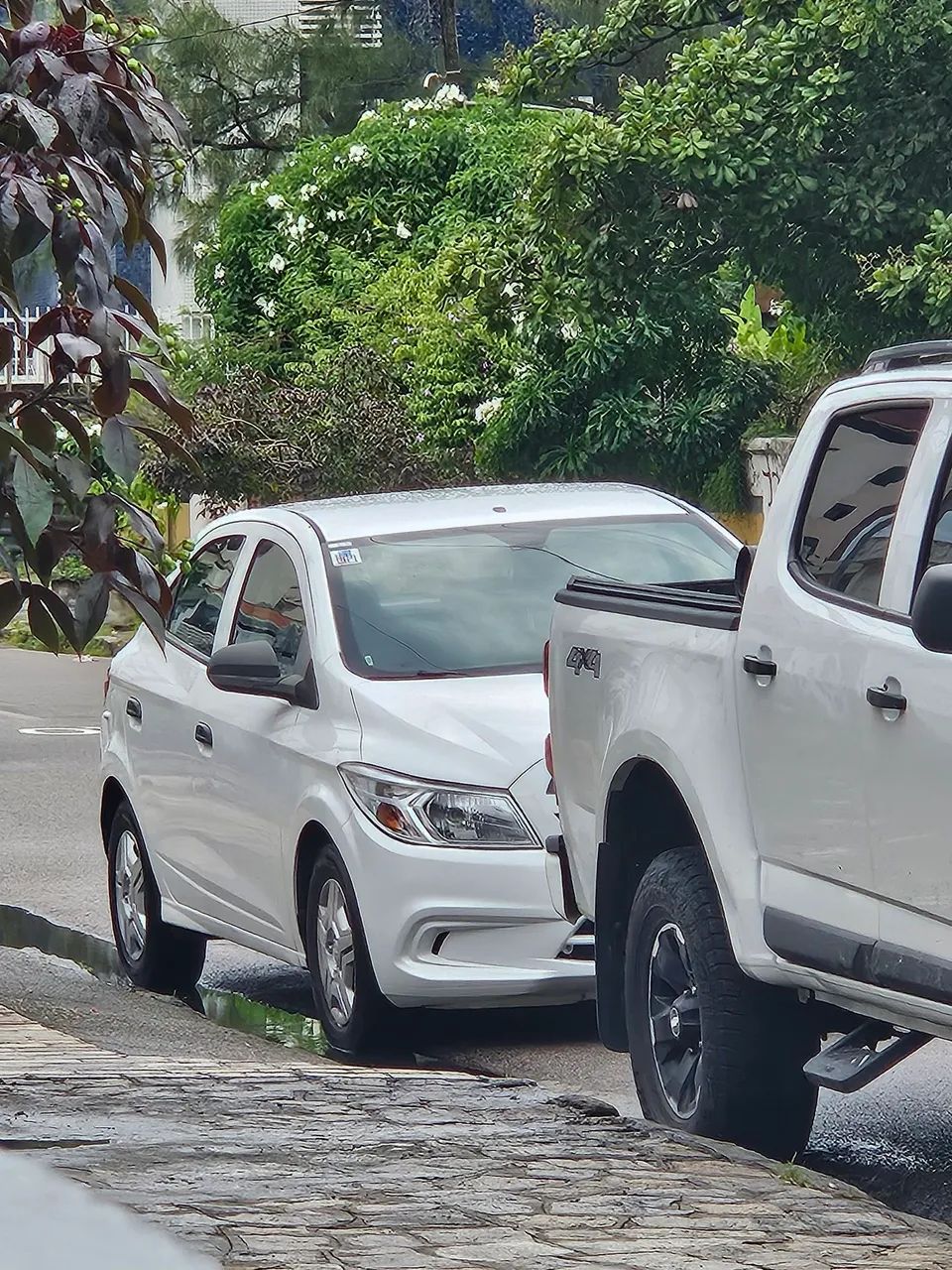 Chevrolet Onix ONIX HATCH Joy 1.0 8V Flex 5p Mec. 2018