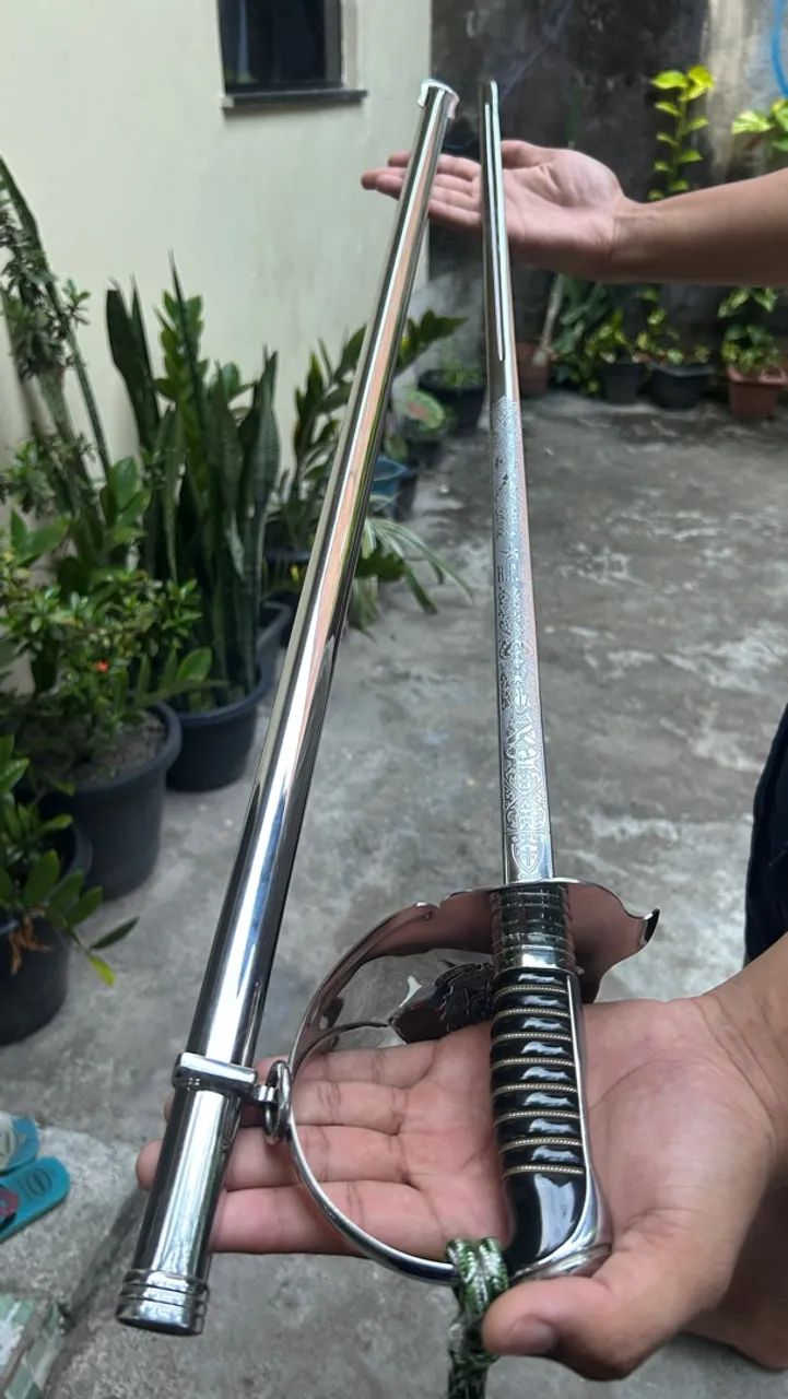 Espada de Oficial - Santa Cruz - Completa com Bainha - Foto 3