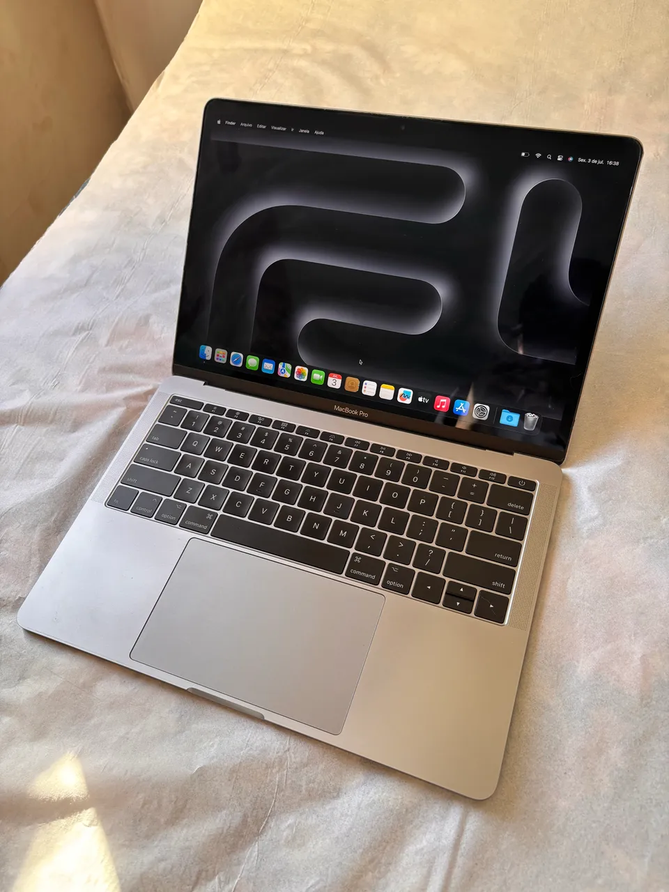 MacBook Pro 15 2019 Core i9 16GB RAM SSD 512GB Radeon Pro 560X
