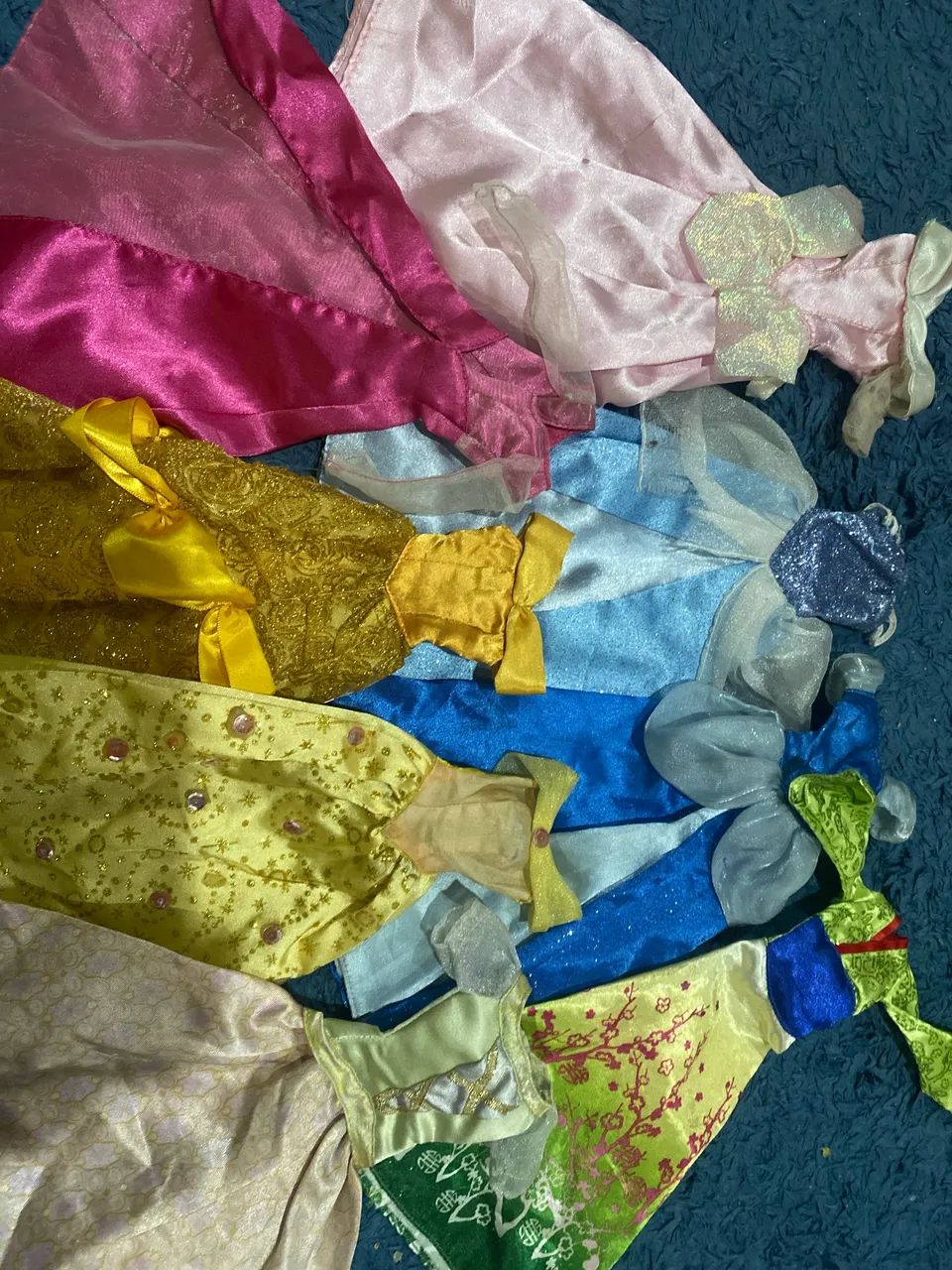 Vestidos de bonecas 