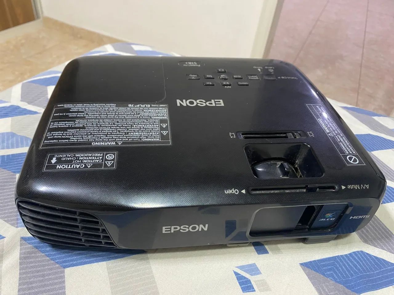 Projetor powelite s18+