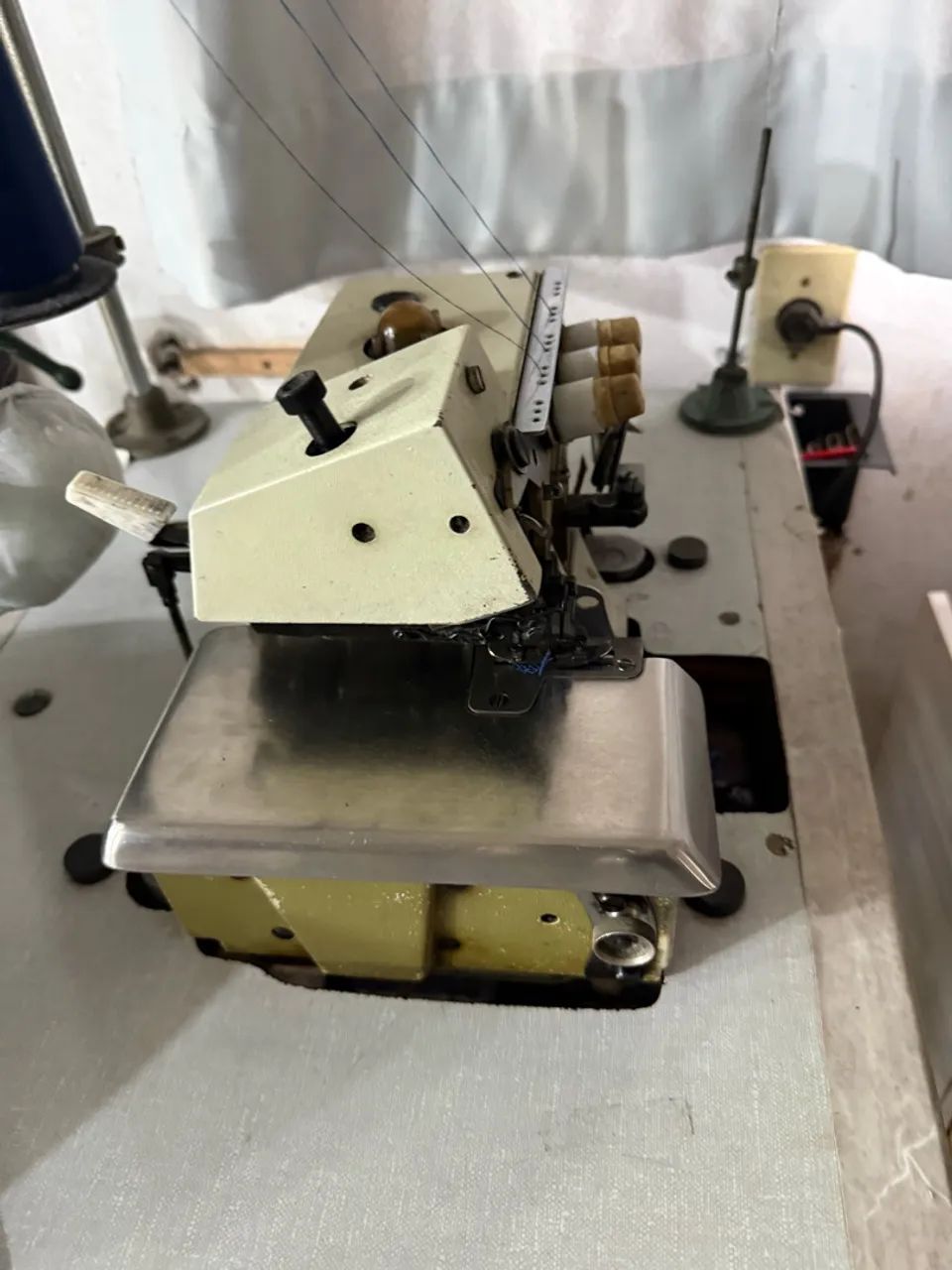 Máquina overlock Rinaldi  - Foto 2