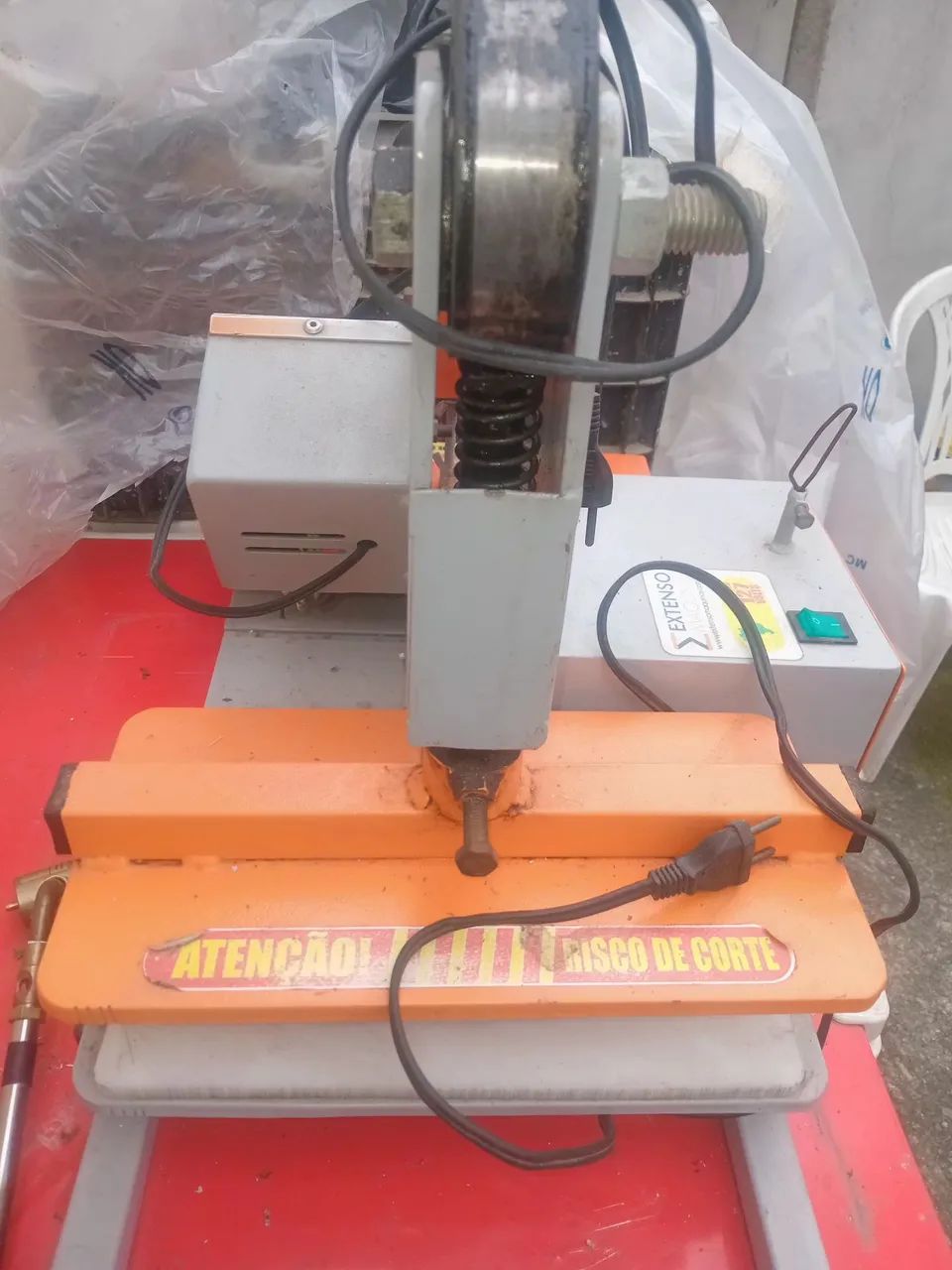 Maquina de fabricação de chinelos nova - Foto 2
