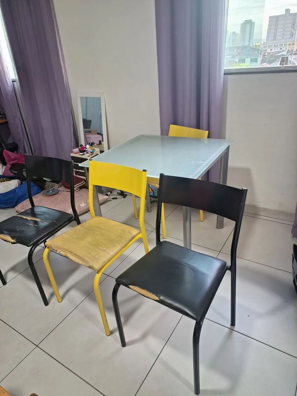 Mesa de 4 lugares + cadeiras - Foto 4
