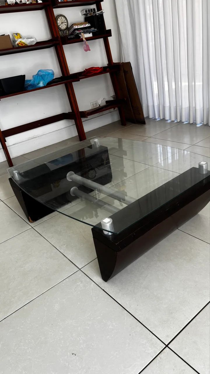 Poltronas e Mesa de Centro - Foto 5