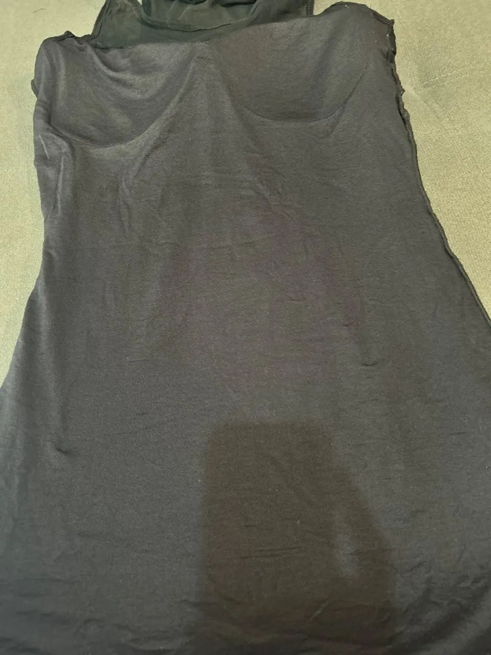 VESTIDO DE PAETÊ COM BOJO, TODO FORADO.  - Foto 4