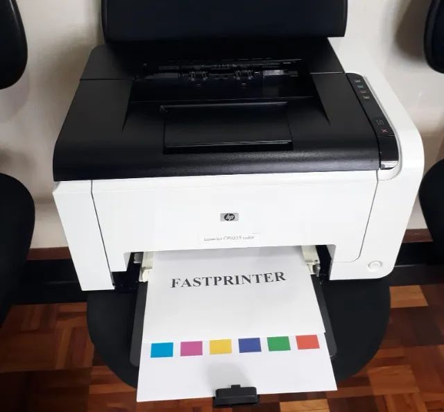 Impressora HP color LaserJet CP2015 - Foto 2