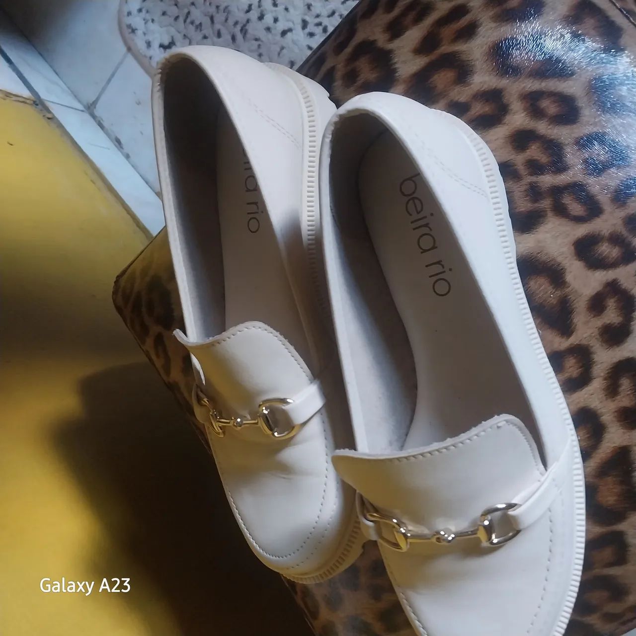 Mocasim marca beira rio