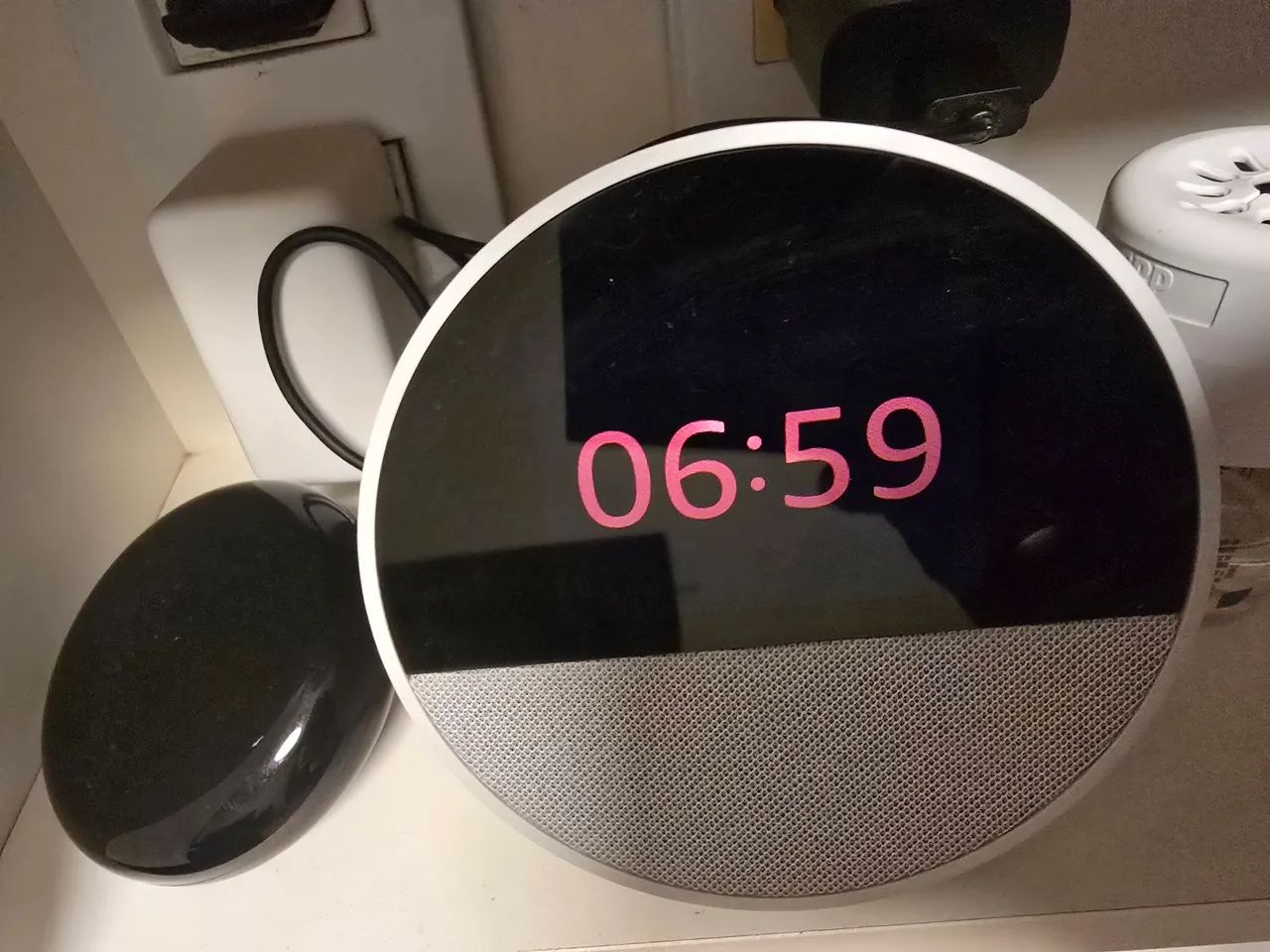 Alexa- Echo spot - Geração mais recente 