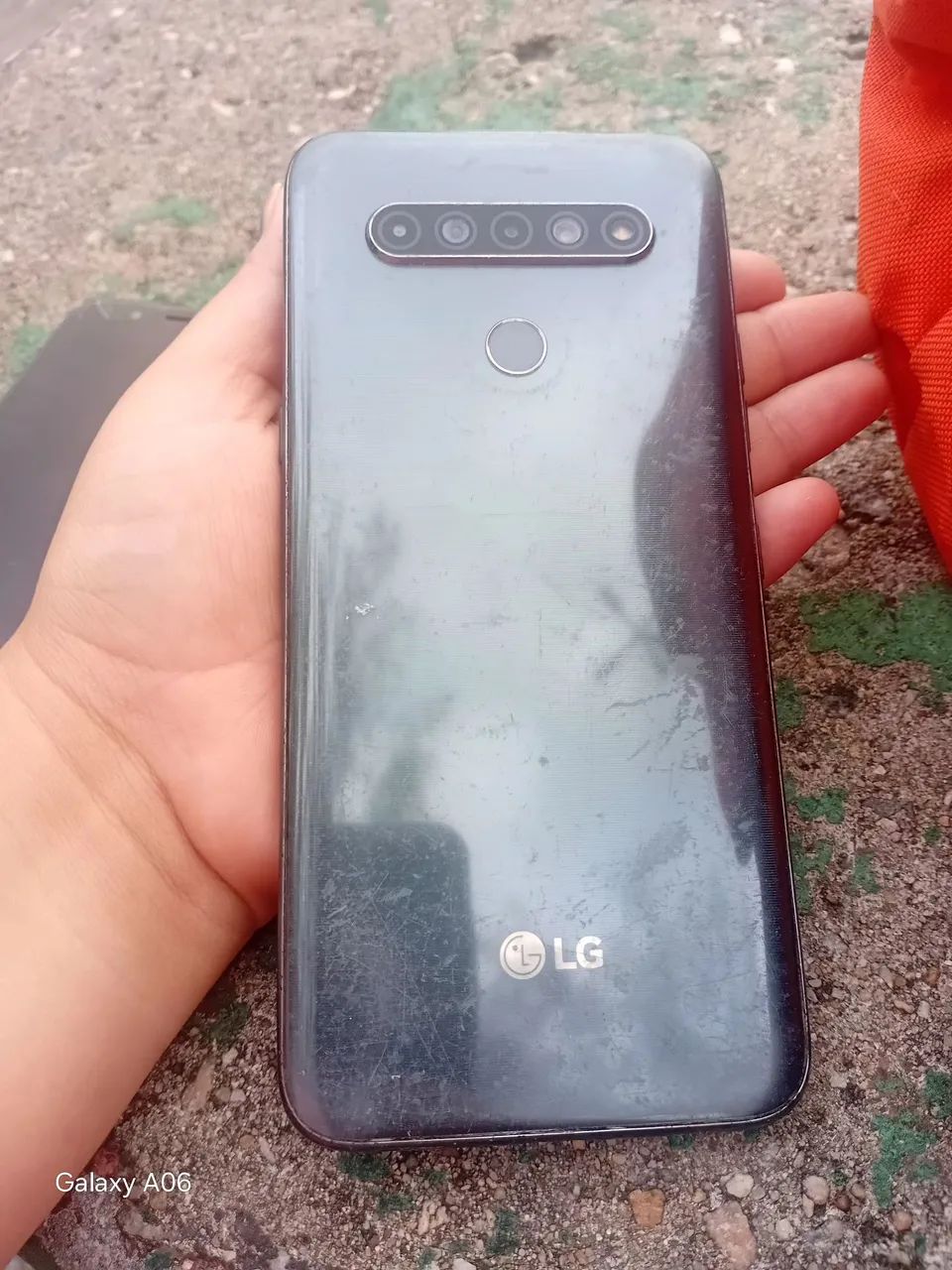 2 celulares quebrados para retirada de peças - Foto 4