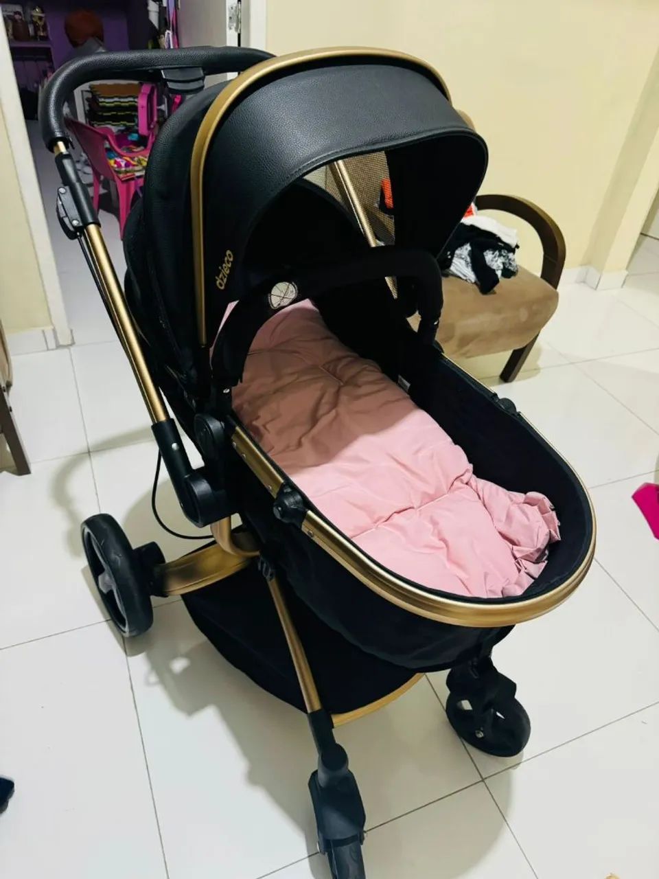 Carrinho de bebê vulkan golden - Foto 5