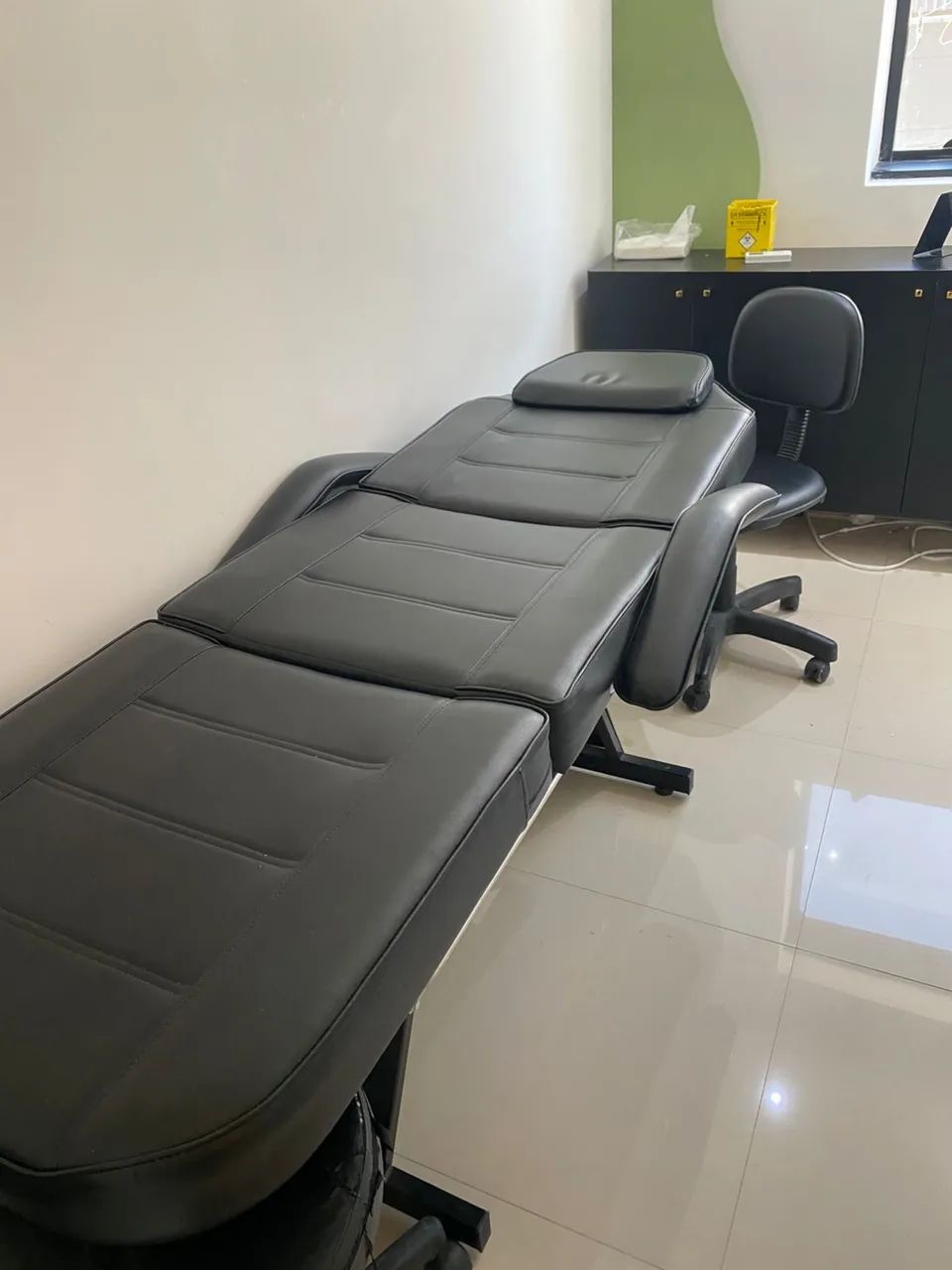 Vendo Maca Poltrona para cílios e outros atendimentos odontológicos ou clínicos - Foto 3