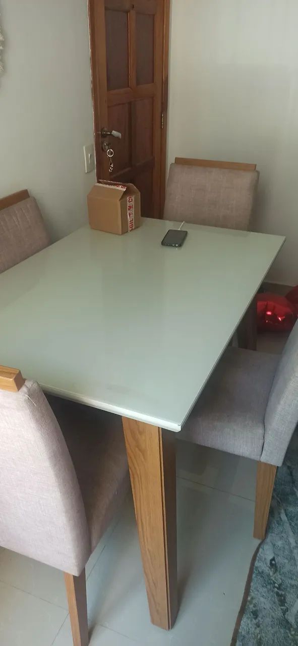 Mesa com 4 cadeiras - Foto 2