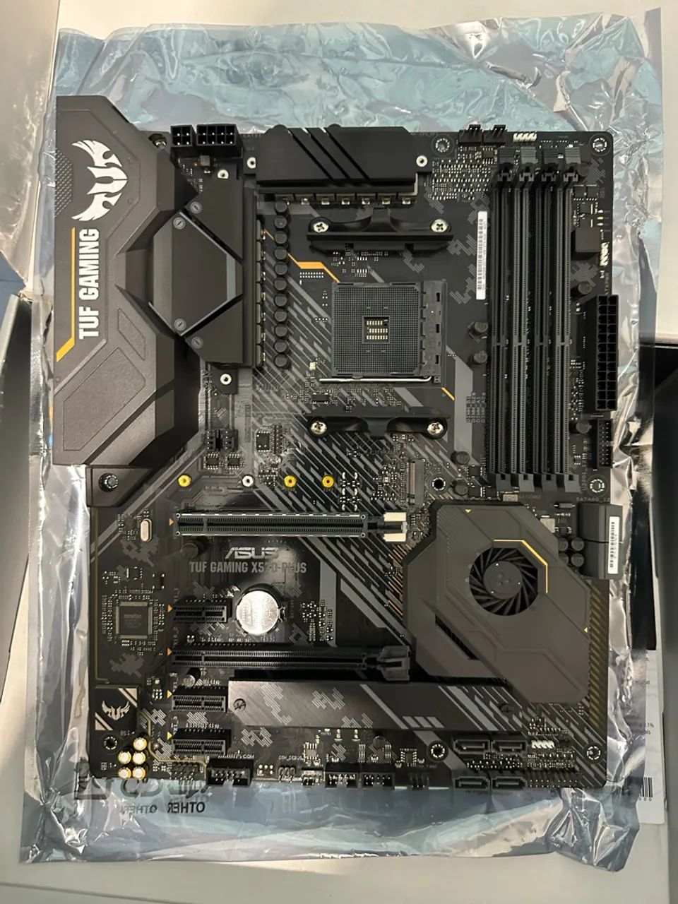 Placa mãe X570 Asus Tuf Gaming - Foto 2