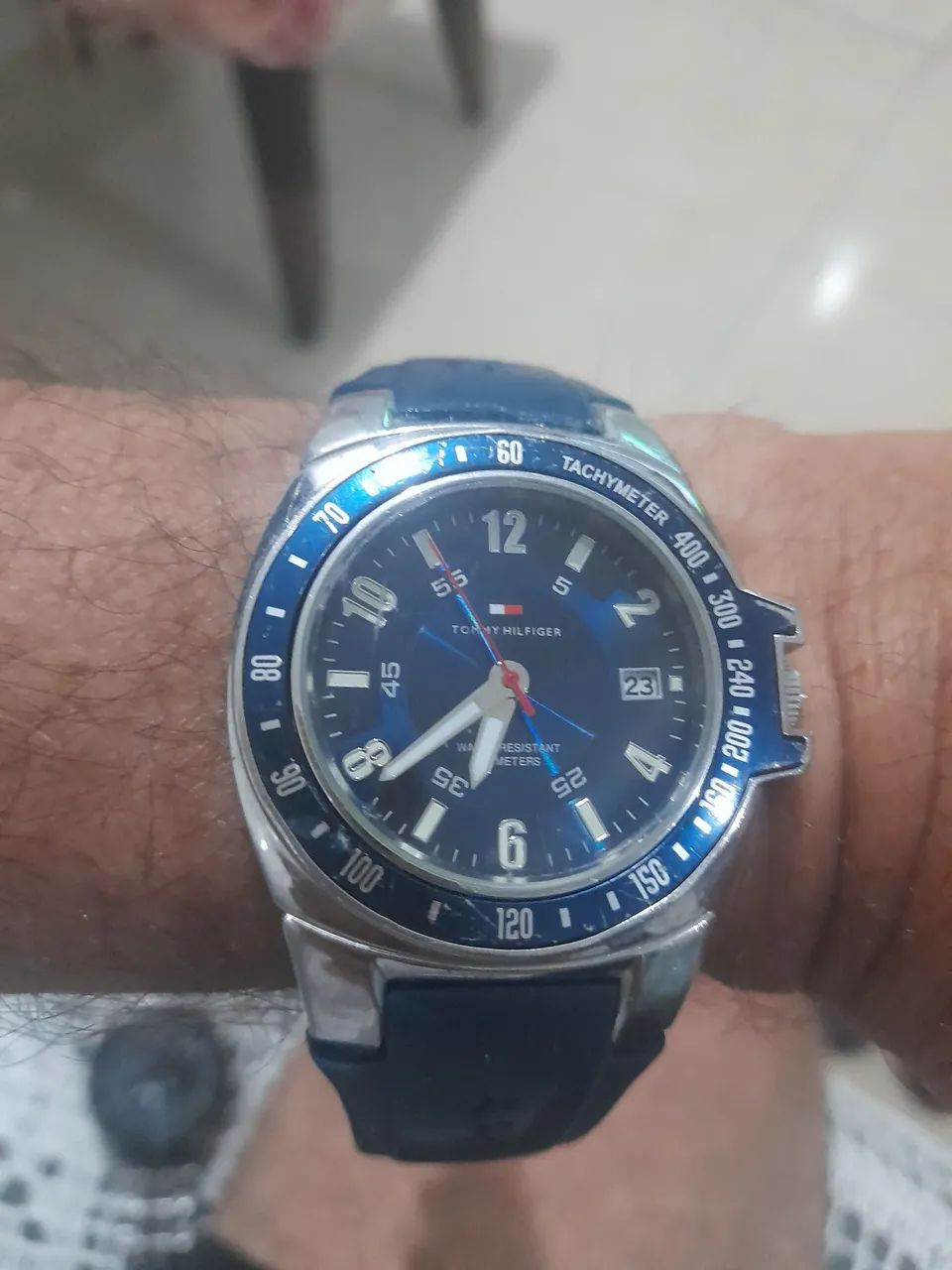 Vendo um relógio tome hilfger - Foto 5