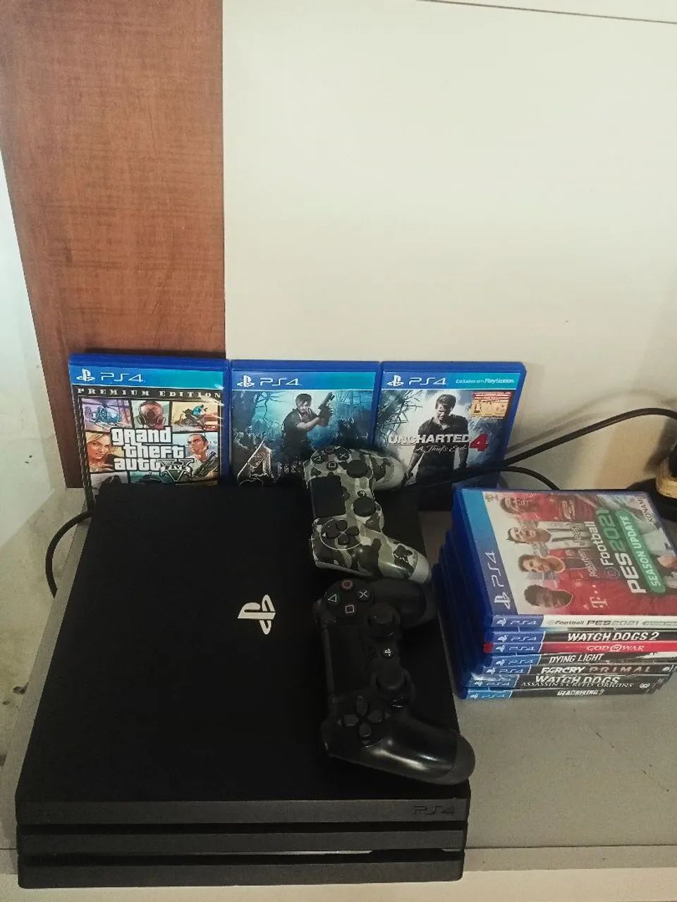 PS4 PRO 1 TB