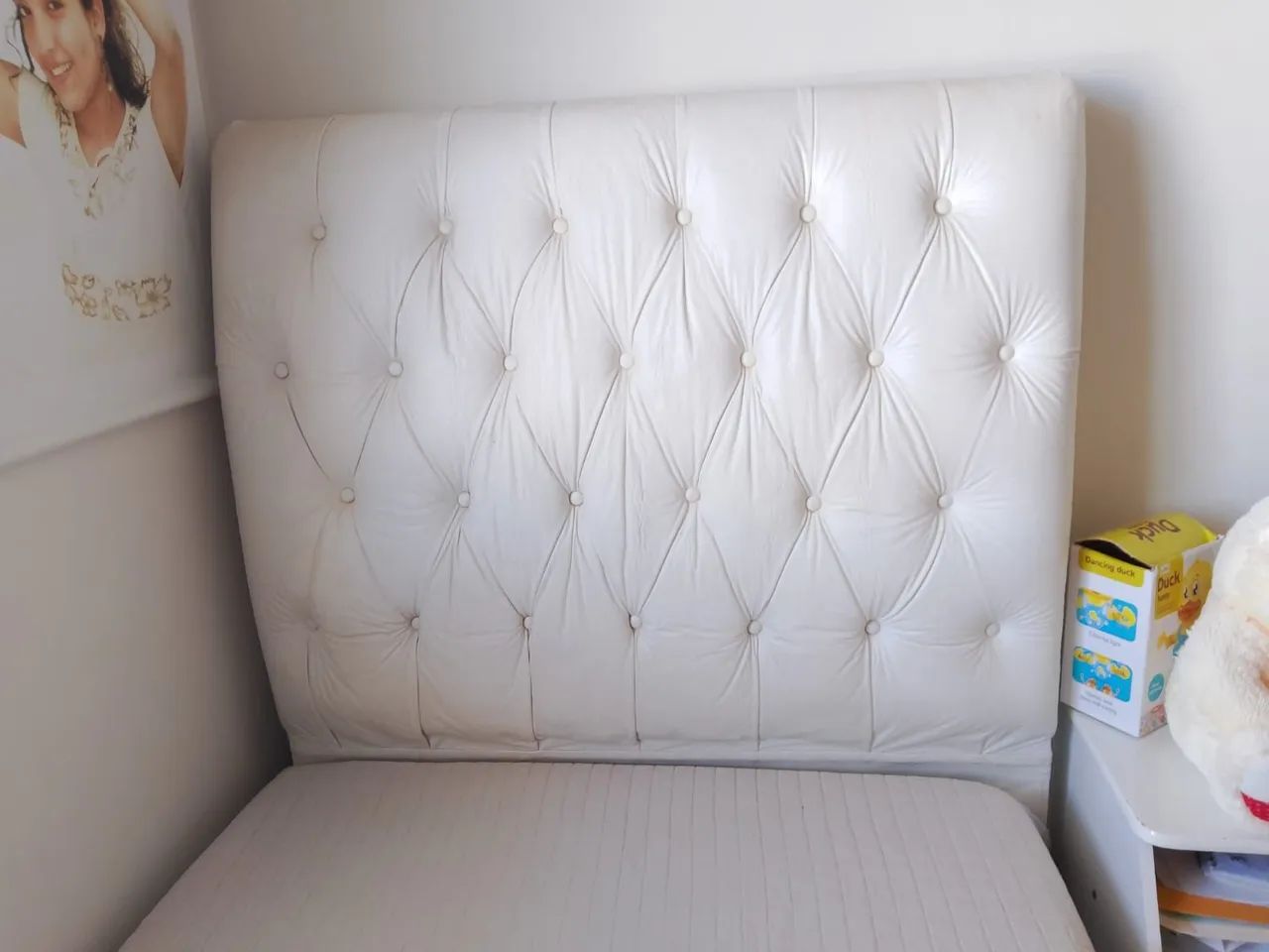 Vende se cabeceira de cama de solteiro 