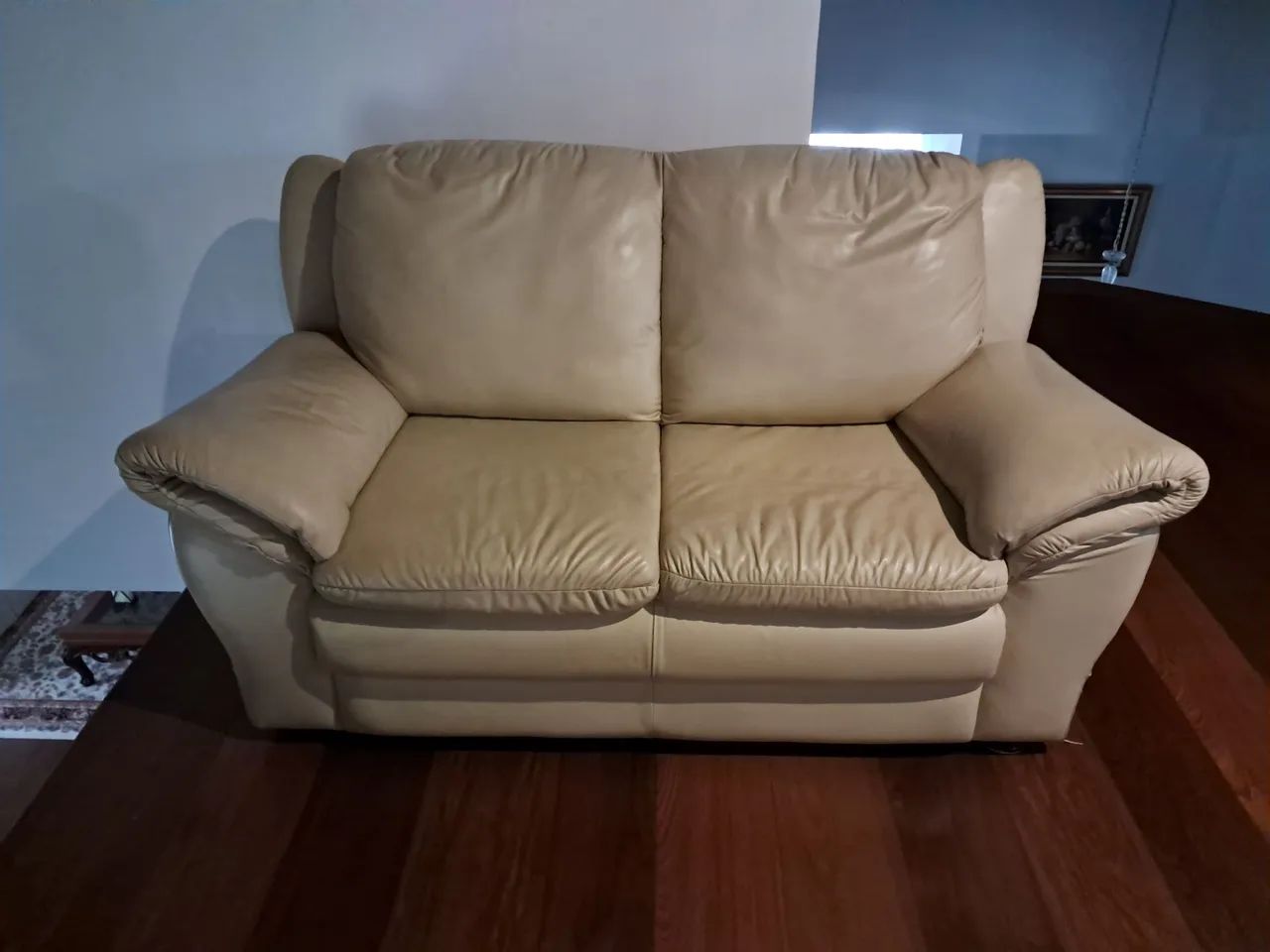 CONJUNTO ESTOFADO 3 E 2 LUGARES COURO - Foto 3