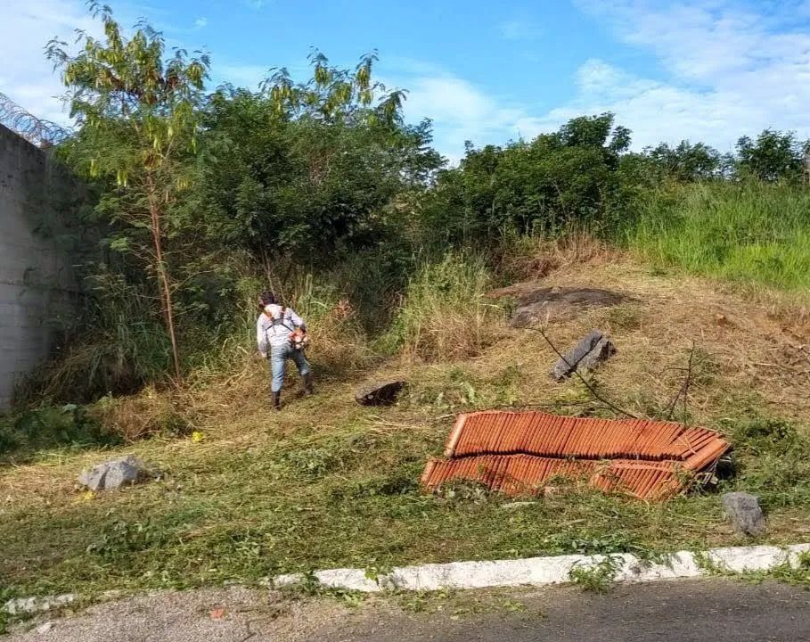 Roçadas aplicação de randap e instalação de biodegestor  - Foto 2