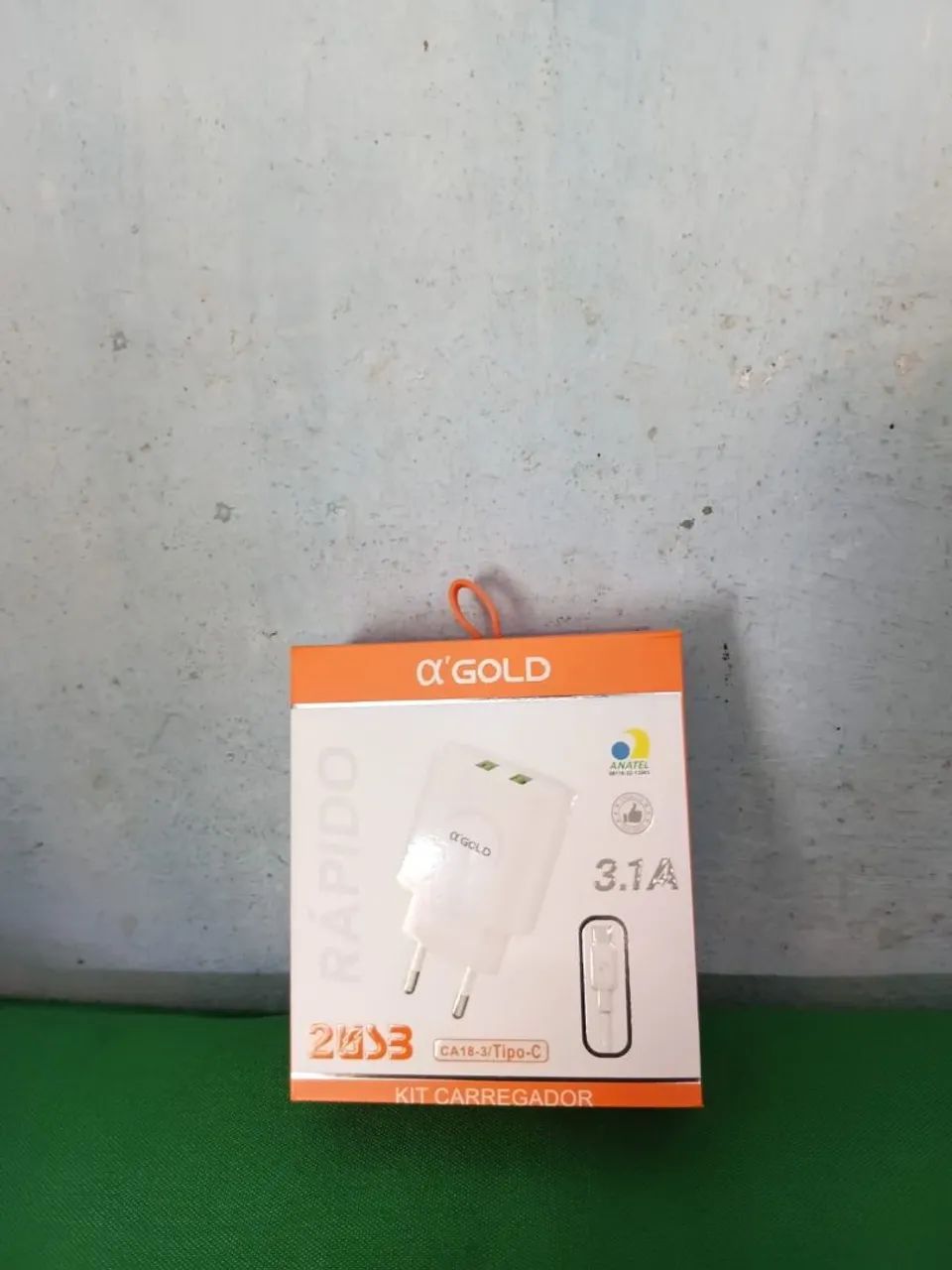 Carregador tipo C com duas entrada USB  - Foto 3