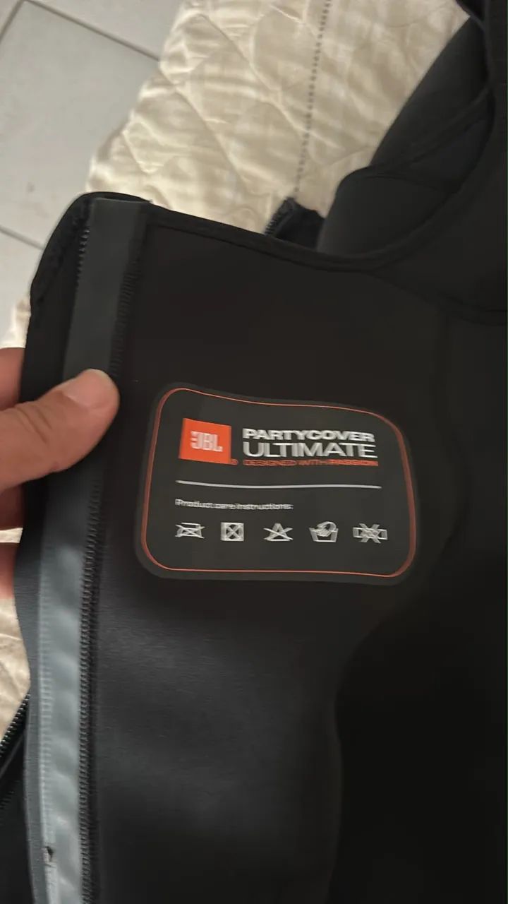 Jbl partybox ultimate 1100