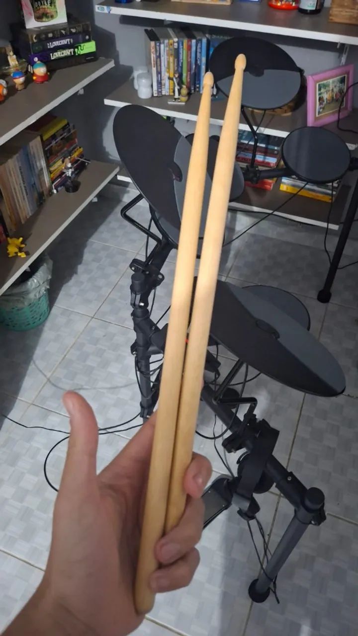 BATERIA ELETRÔNICA VEDO - COM BANCO E BAQUETAS - Foto 3