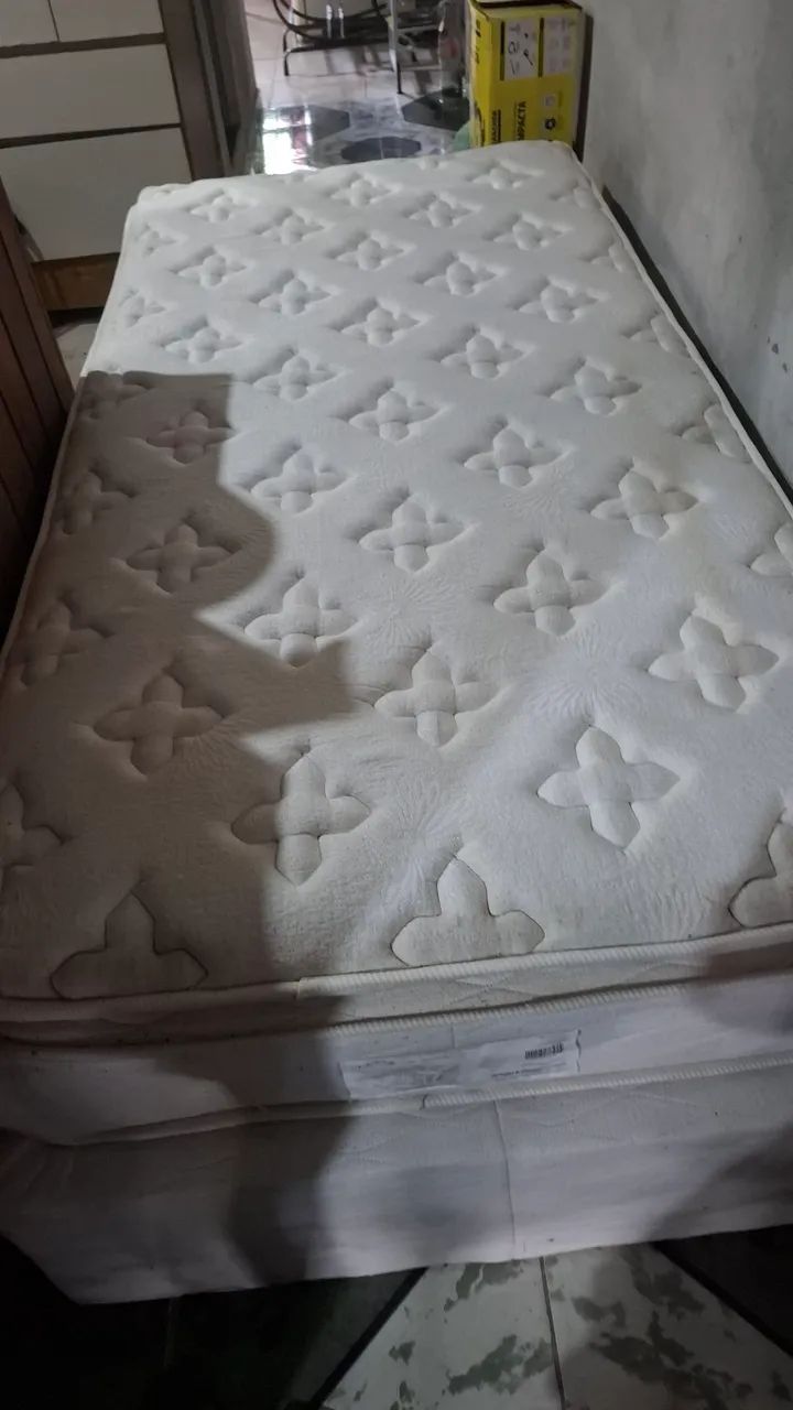 VENDO CAMA SOLTEIRÃO PRA VENDE LOGO - Foto 3