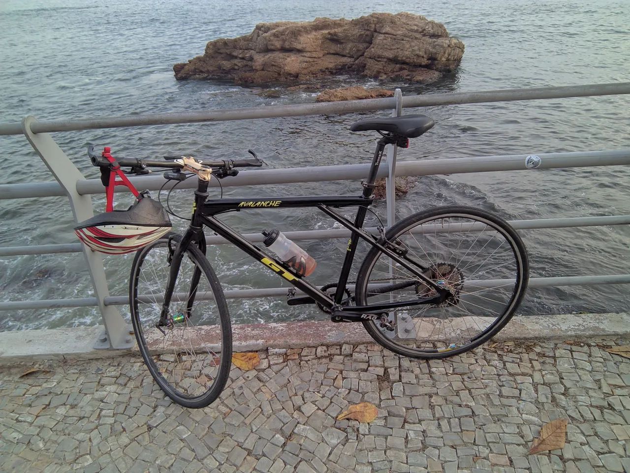 Vendo Bicicleta Gt híbrida 