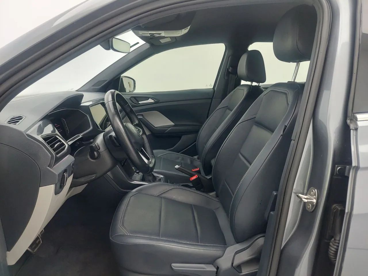 Volkswagen T-Cross Highline 1.4 TSI Flex 16V 5P AUT, foto 16 de 18