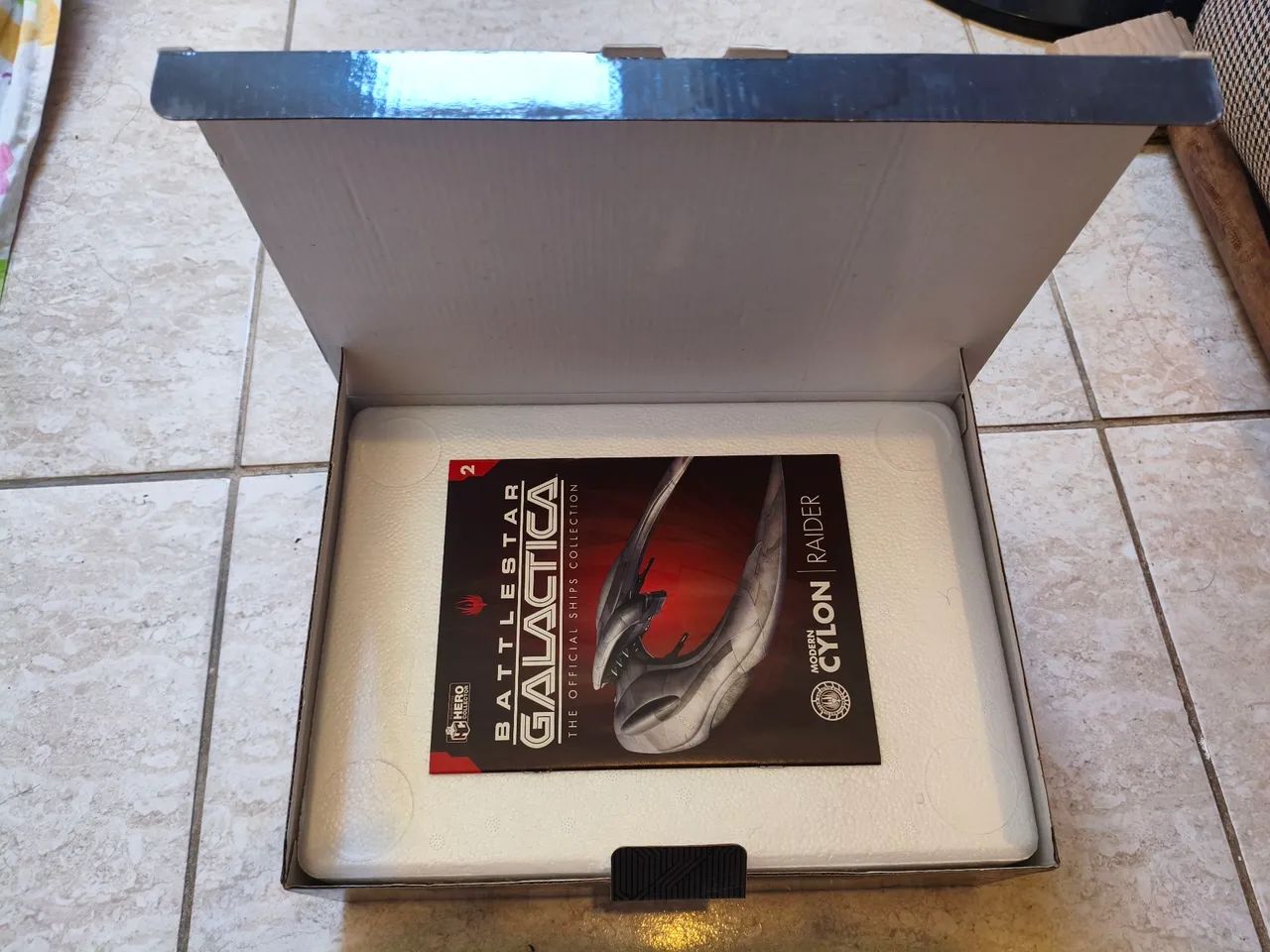 Modern Cylon Raider Battlestar Galactica Eaglemoss  - Foto 3