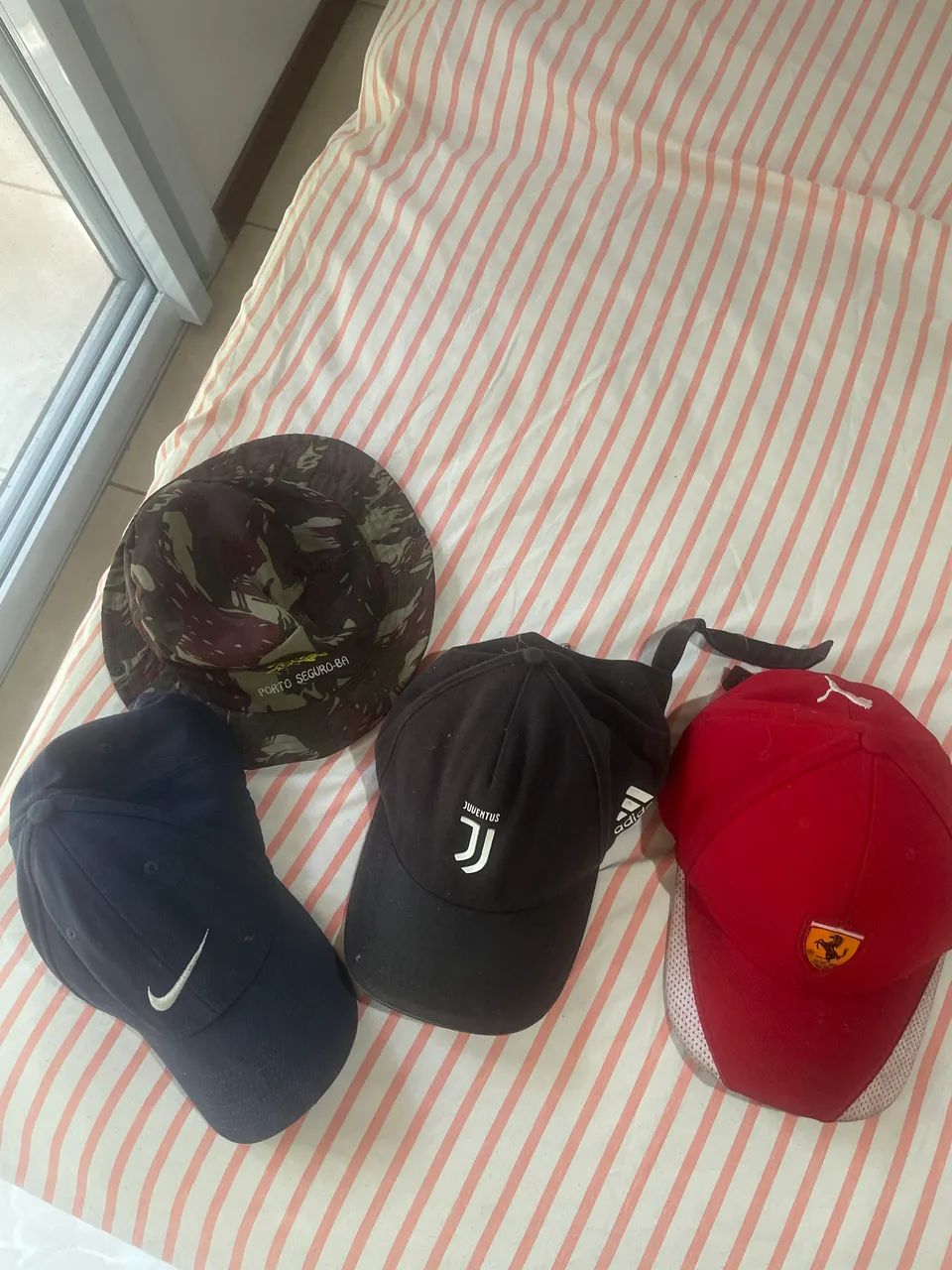 Bonés nike adidas Ferrari   - Foto 2