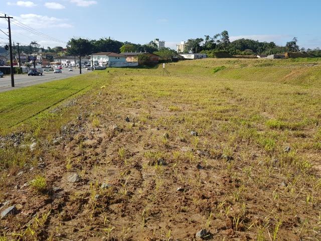 Terrenos comerciais de frente para a rua Santa Catarina no bairro Floresta - Foto 20