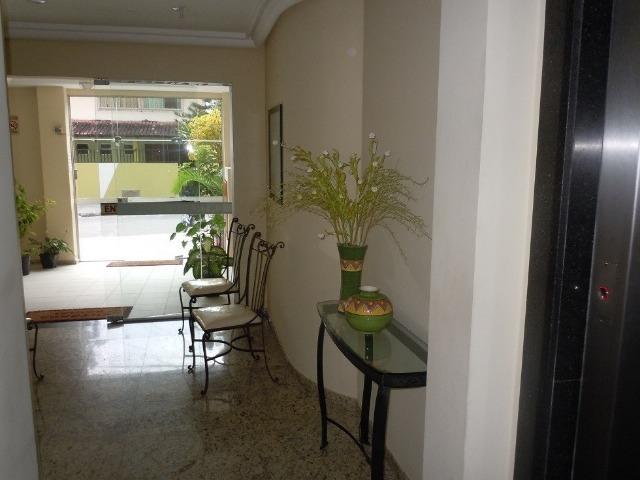 Ótimo Apartamento Com 2 Quartos 1 Suíte, Garagem E Varanda Com Vista Parcial pro mar - Foto 15